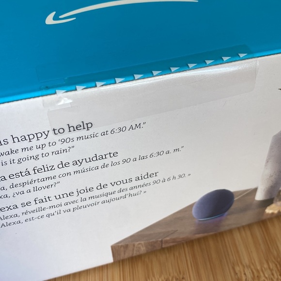 Alexa echo dot. Brand new, still in the original packaging with original seal. - Picture 2 of 3